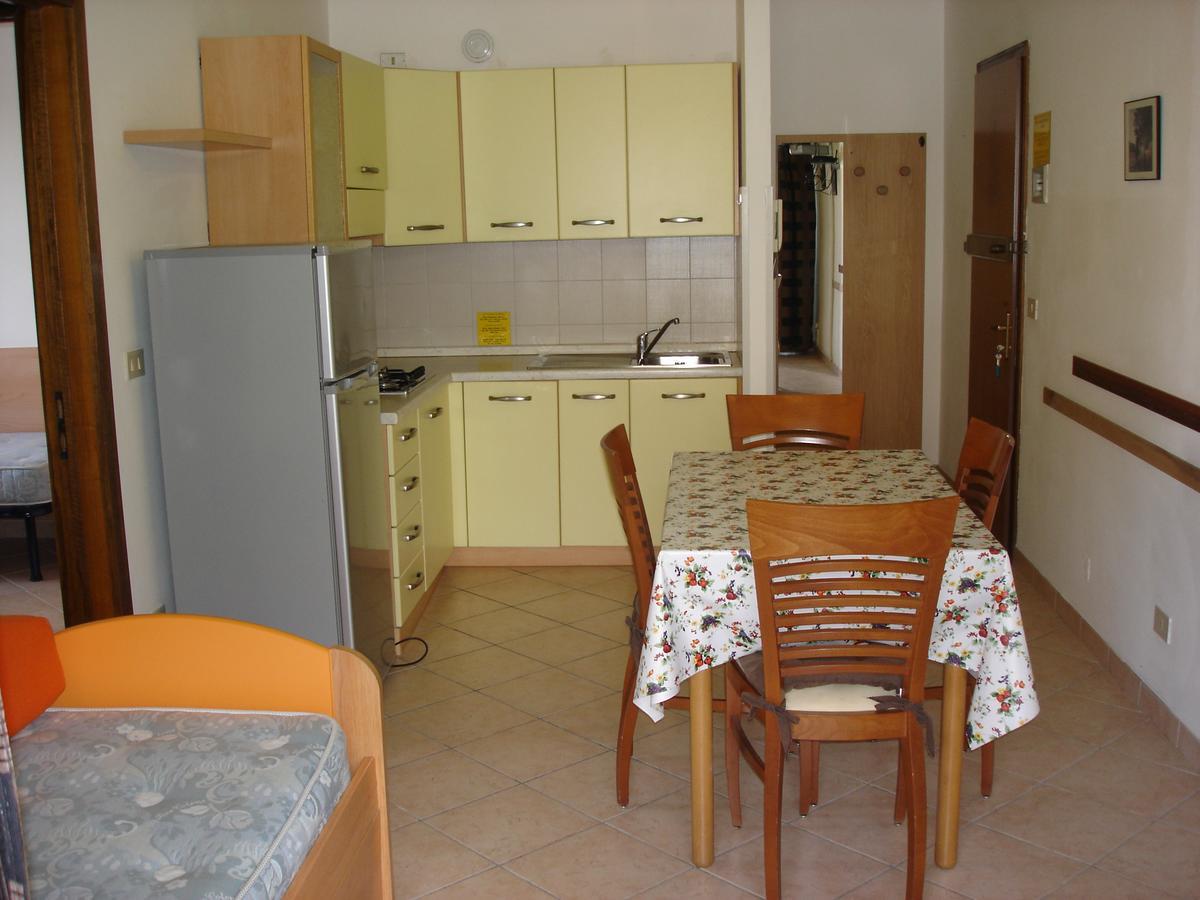 Condominio Columbus Bibione Exterior foto